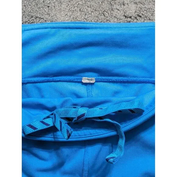 Under Armour Yoga Capris Women's Size Medium Blue - Picture 3 of 11